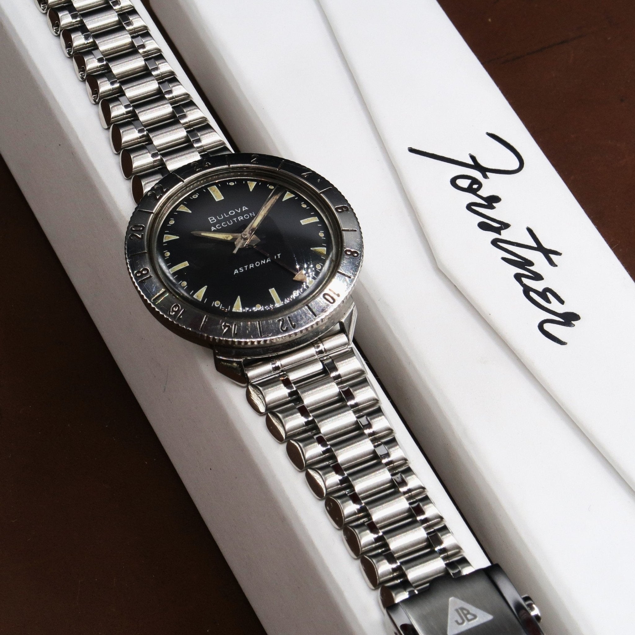 Bullet Bracelet for Vintage Accutron Astronaut - Forstner Bands UK