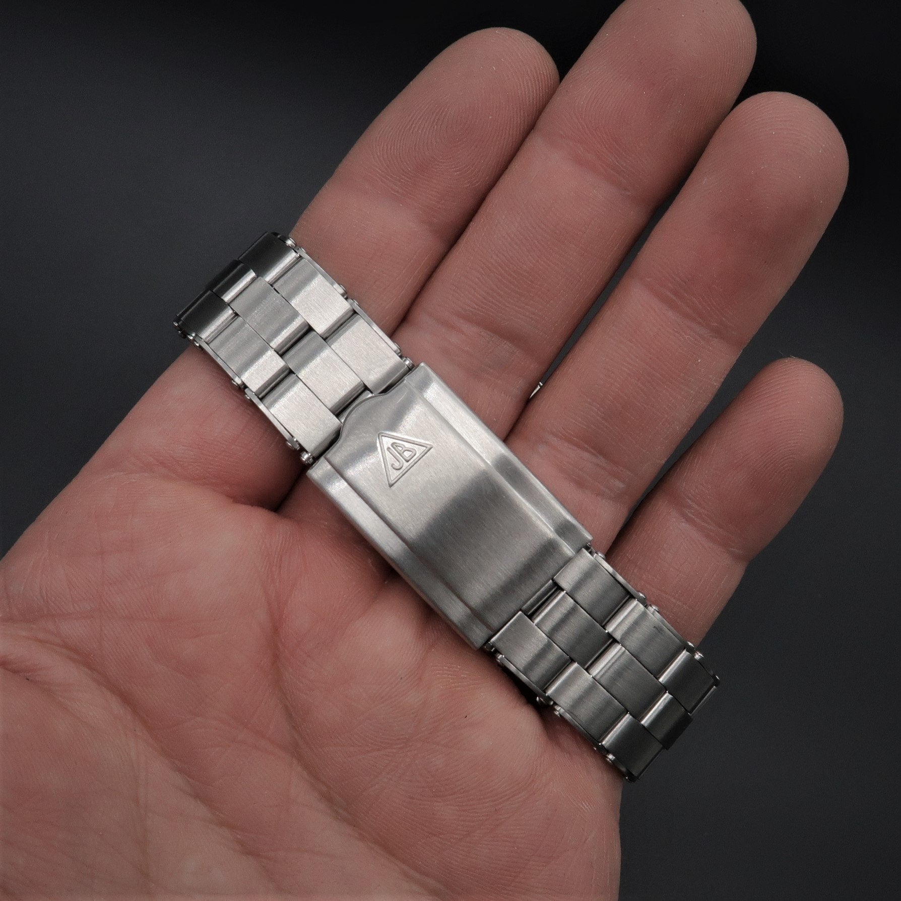 The Forstner Rivet Bracelet with Stretch Links - Forstner Bands UK