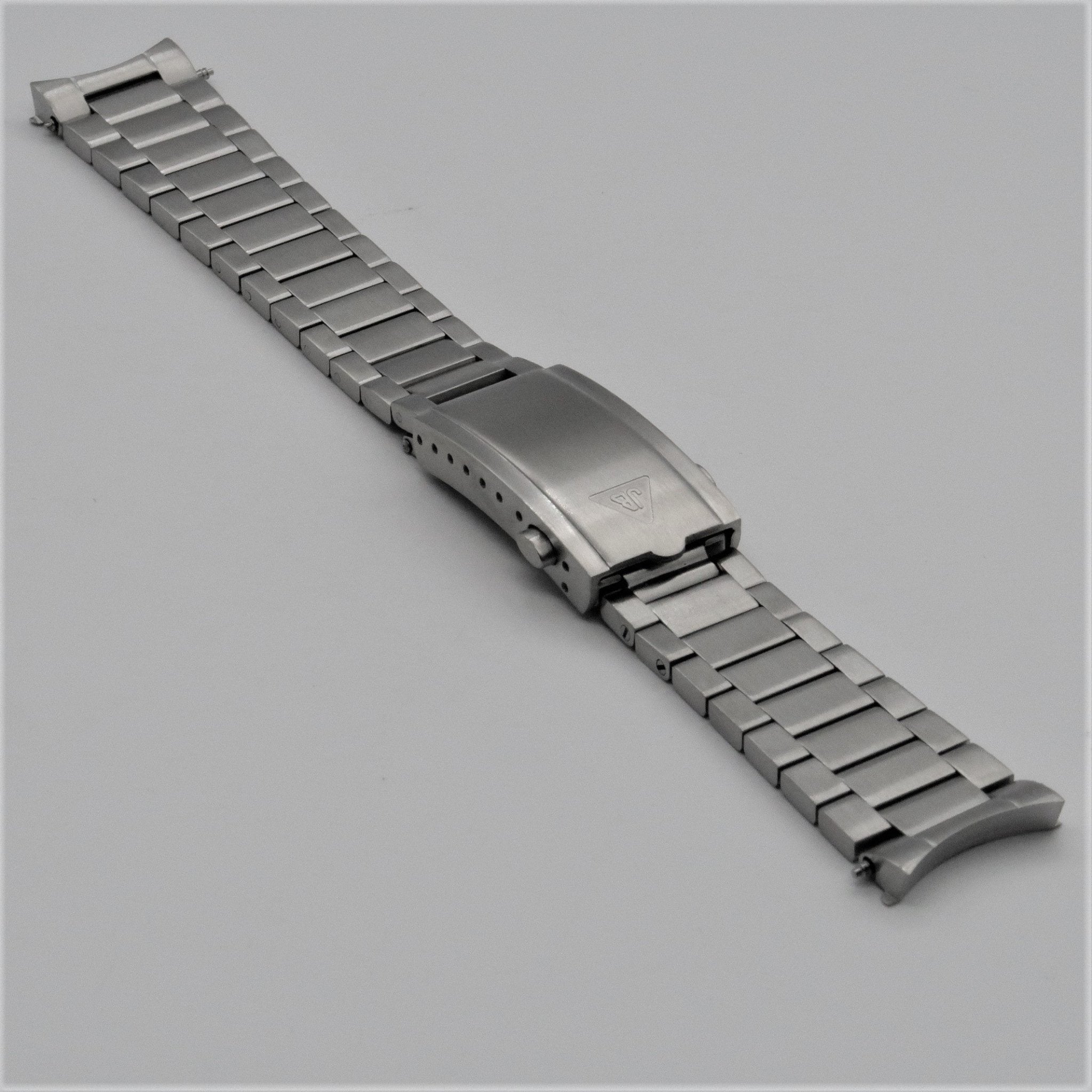 Forstner Contemporary Flat Link Bracelet for Omega Speedmaster - Forstner Bands UK
