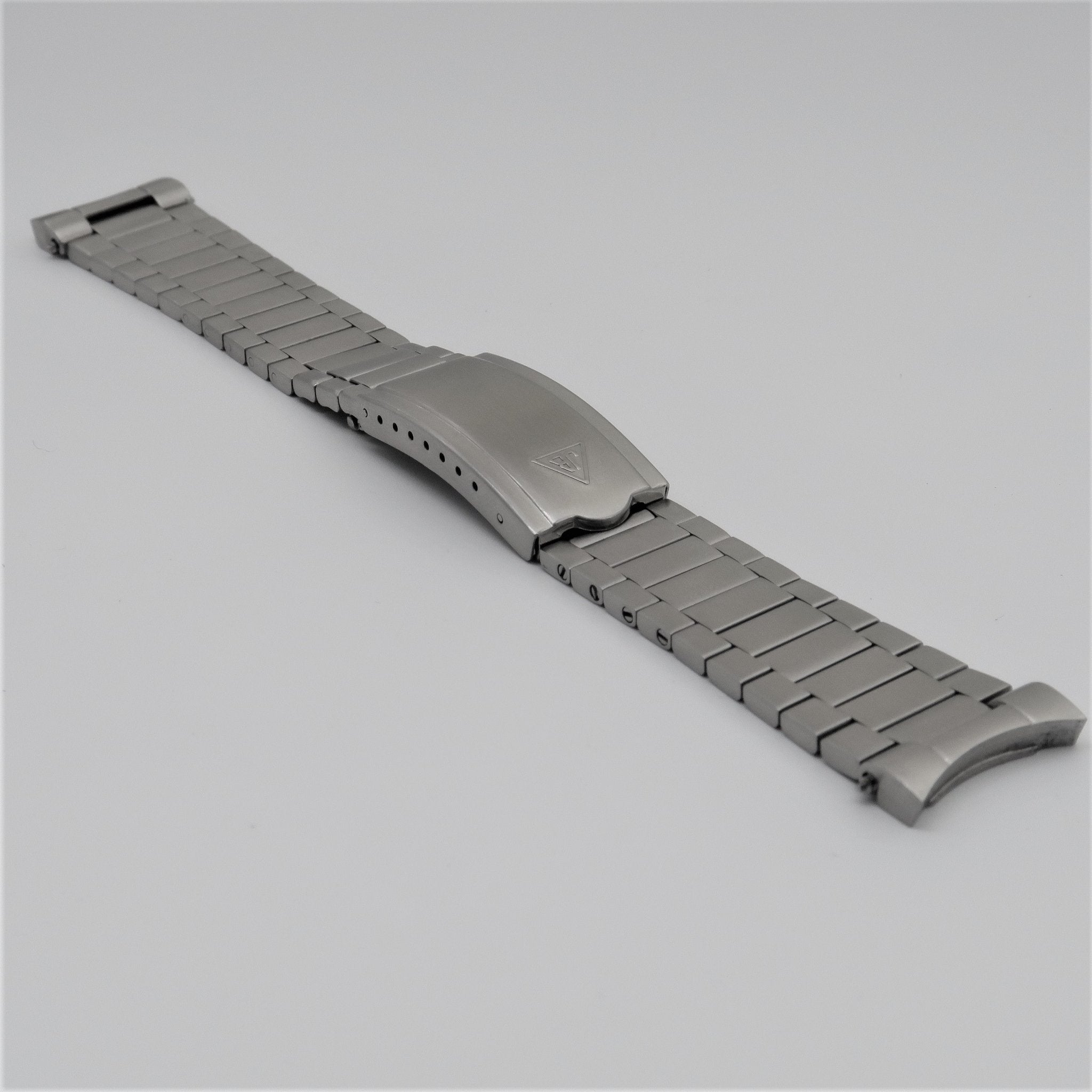 Forstner Flat Link Bracelet for Omega Seamaster (Post-2018) - Forstner Bands UK