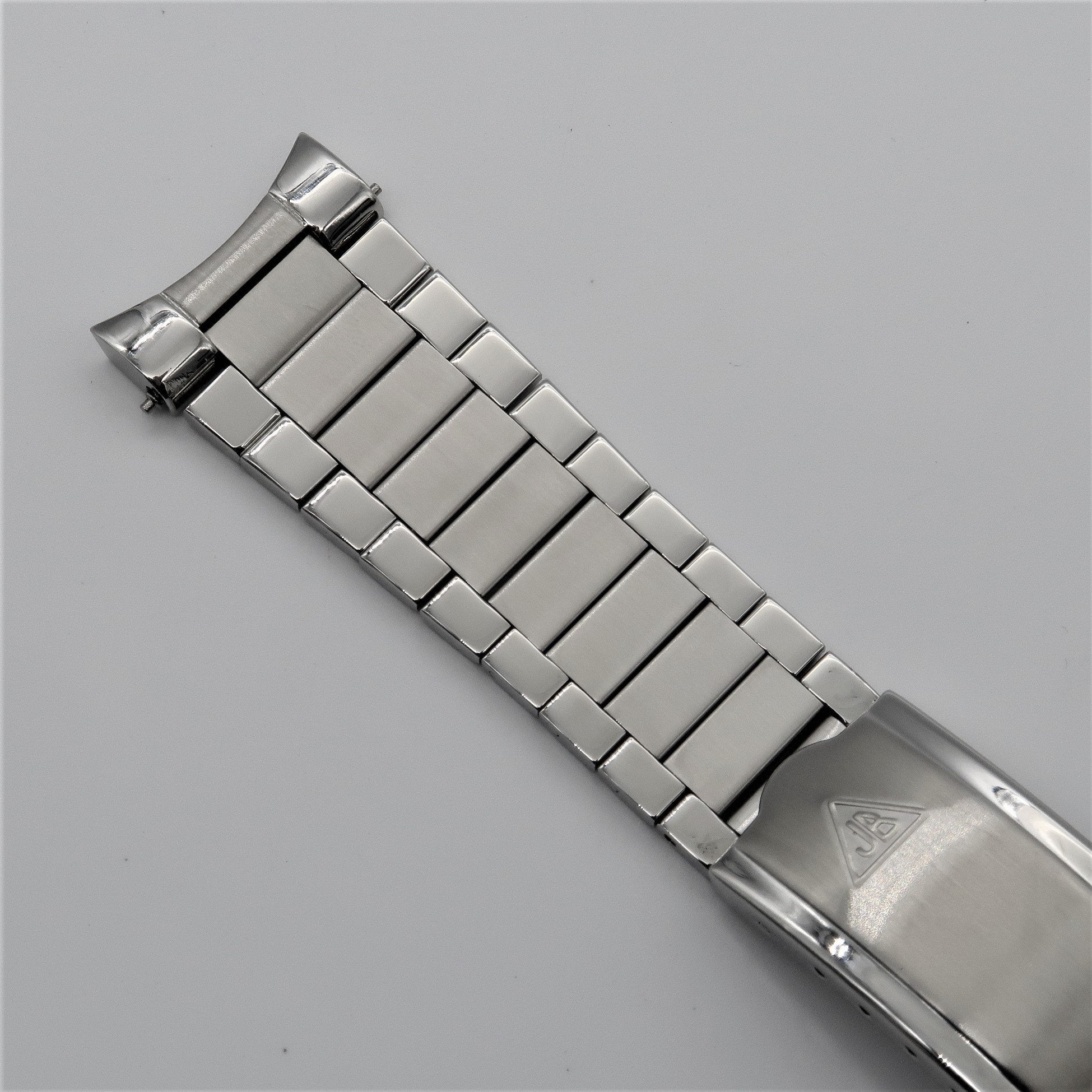 Forstner Flat Link Bracelet for Omega Seamaster (Post-2018) - Forstner Bands UK